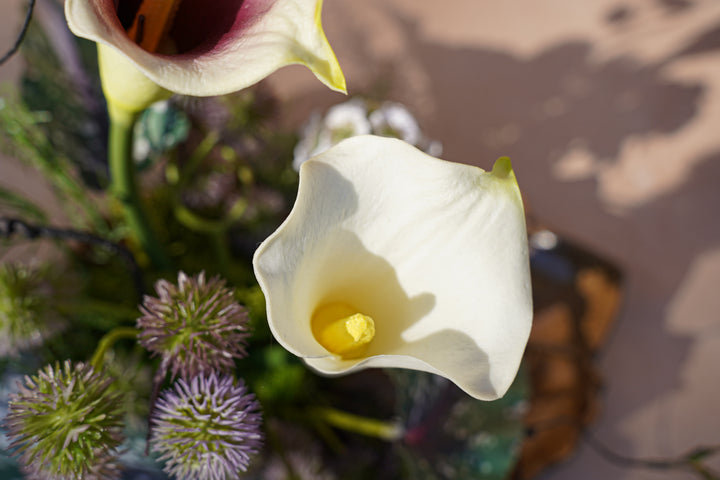 Ivory Drift Ikebana